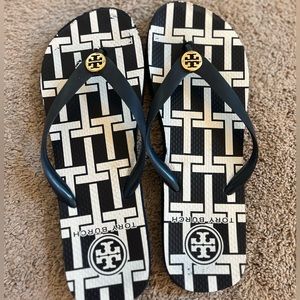 TORY BURCH FLIP FLOPS